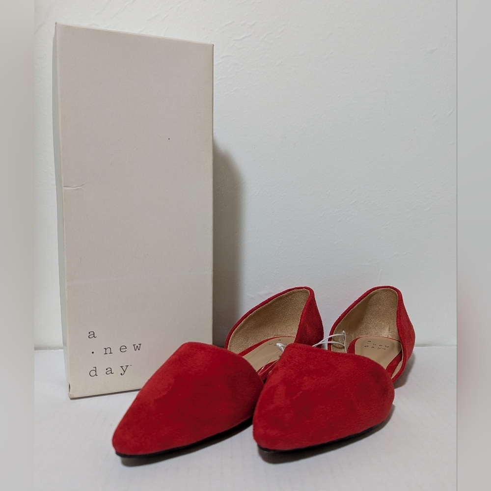 SZ 6.5 A New Day Women's "Rebecca" Microsuede Pointed 2 PC Ballet Flats - Red